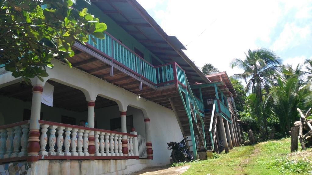 Corn Island Hostal Alal Suite North End Bagian luar foto